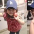 王詩齡美國度假街頭瘋玩 挺圓肚吻女星逗kimi