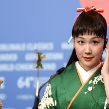 日女星黑木華奪柏林影后 舉手投足顯淑女風(fēng)范