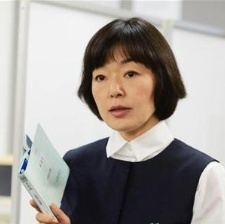 宮澤理惠愛(ài)上池松壯亮 《紙之月》深陷不倫戀