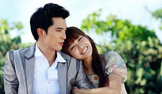 揭明星爱情:郑爽为张翰整容 葛优拍床戏带老婆