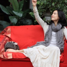 《我在路上最?lèi)?ài)你》再曝明信片 黃圣依灌醉文章