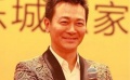 《石敢當(dāng)》吳樾突破自我 模仿成龍?zhí)魬?zhàn)七大功夫片