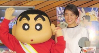 武井咲首次挑战动画声优 被小新求婚当场脸红