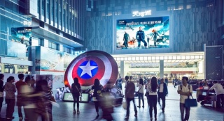 《美国队长2》即将上映 主题特展广州开幕