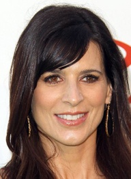 Perrey Reeves
