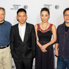 李安现身“翠贝卡影展”捧《冰毒》 大赞赵德胤