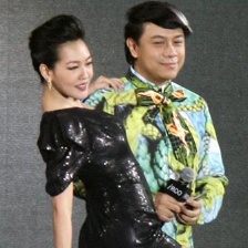 小S捞金靠蔡康永秀美腿 爆料大S产女不易常忧心