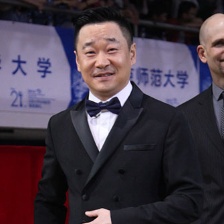《警察日記》主創(chuàng)亮相 影帝王景春笑容倍顯喜感