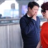 博纳老板娘金巧巧产后赴戛纳 老公于冬抽闷烟