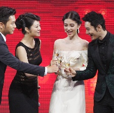 葛優(yōu)、馮小剛爆笑追憶往昔 黃曉明自詡演技派