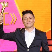 专访肖央：传媒大奖是起点 《老男孩2》已启动