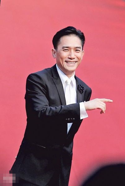 王家卫将拍新片《摆渡人》 梁朝伟主演机会大