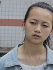 三撇日光