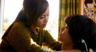 染谷將太首搭前田敦子 激情上演“同居生活”