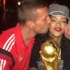 蕾哈娜助阵世界杯露内衣庆祝 与德国队员狂欢