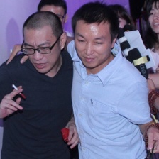 寧財(cái)神吸毒獲釋后首度露面 大喊：我還活著呢