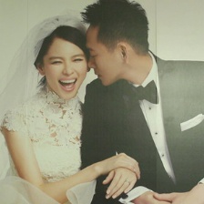 徐若瑄穿粉色婚紗亮相與老公擁吻 現(xiàn)場浪漫溫馨