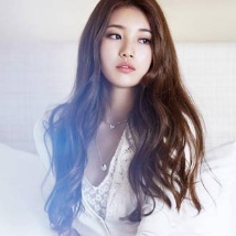 韩国女星裴秀智清纯似女神 甜美清纯展双重魅力