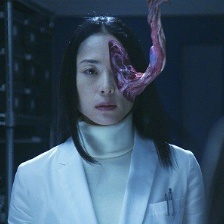 《寄生獸》曝恐怖劇照 東出昌大臉部撕裂變怪獸