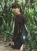 怎么让三色灯默认白光