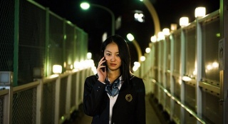 吉本實(shí)憂新片轉(zhuǎn)型"腹黑少女" 深陷死亡案件謎團(tuán)