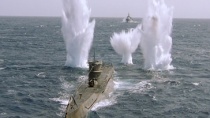《猎杀U-571》精彩片段 潜水艇击沉敌军驱逐舰
