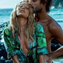 金发超模坎蒂丝海边拍广告 与英俊男模热辣缠绵