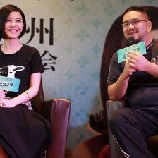 《重返20歲》主創(chuàng)赴杭州發(fā)布會 子姍片中親鹿晗