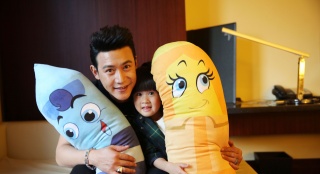 《蜡笔总动员》喜迎萌主 陆毅携女儿献声大银幕