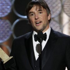 理查德·林克萊特捧金球獲最佳導(dǎo)演獎(jiǎng) 感謝父母