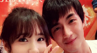 林更新庆生晒与少时允儿合影 网友：王思聪呢