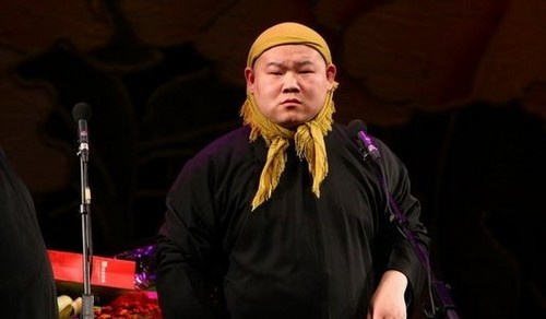 揭秘岳云鹏北漂生活:14岁当保安 饭馆受辱3小