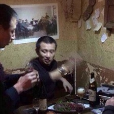 文章赴大理小客棧散心 抽煙逗狗與友人飲酒暢談