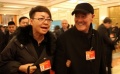 馮小剛兩會(huì)抗議“說空話” 宋丹丹呼吁發(fā)口罩