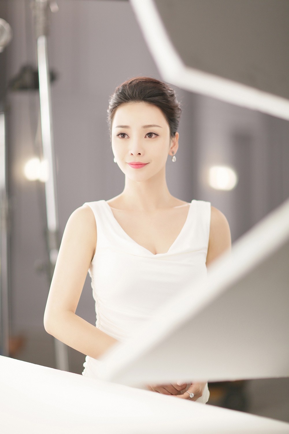 柳岩:别只关注我的性感 择偶对象必须要有钱