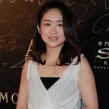 日本女星池脅千鶴亮相 提名最佳女配角笑容燦爛