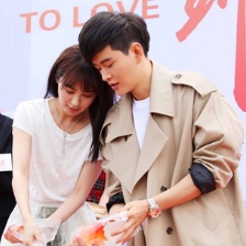 《致爱情》开机 李菲儿扮女文青与黄明拍床戏