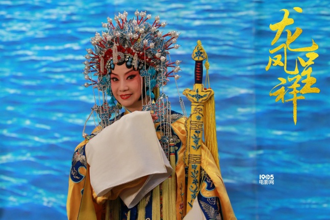京剧名家李维康谈演京剧电影每天都生活在戏里
