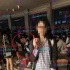 曝王思聪携美女韩国出游 发现被偷拍迅速摆造型
