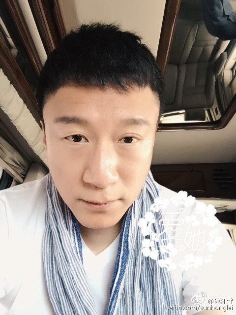 孙红雷自曝妈妈曾捡垃圾补贴家用 母爱深似海_华语 ...