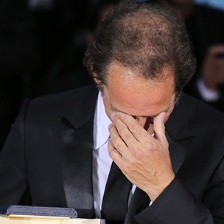 《市場法律》獲最佳男主 文森特·林頓哽咽難言