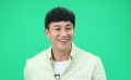 何润东自称“洗碗小能手” 新片变暖男“拍狗屁”