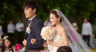 伊能靜首曝與秦昊戀愛(ài)過(guò)程 約會(huì)第二次就談結(jié)婚