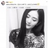 謝娜穿亮片上衣低頭淺笑 自戀：安靜的時候好美
