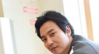 金南佶演《杀人者的记忆法》 搭档薛景求、雪炫