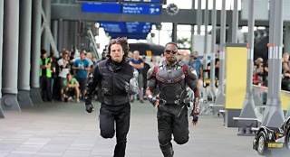 漫威DC又掐架！"獵鷹"罵《超人:鋼鐵之軀》爛片