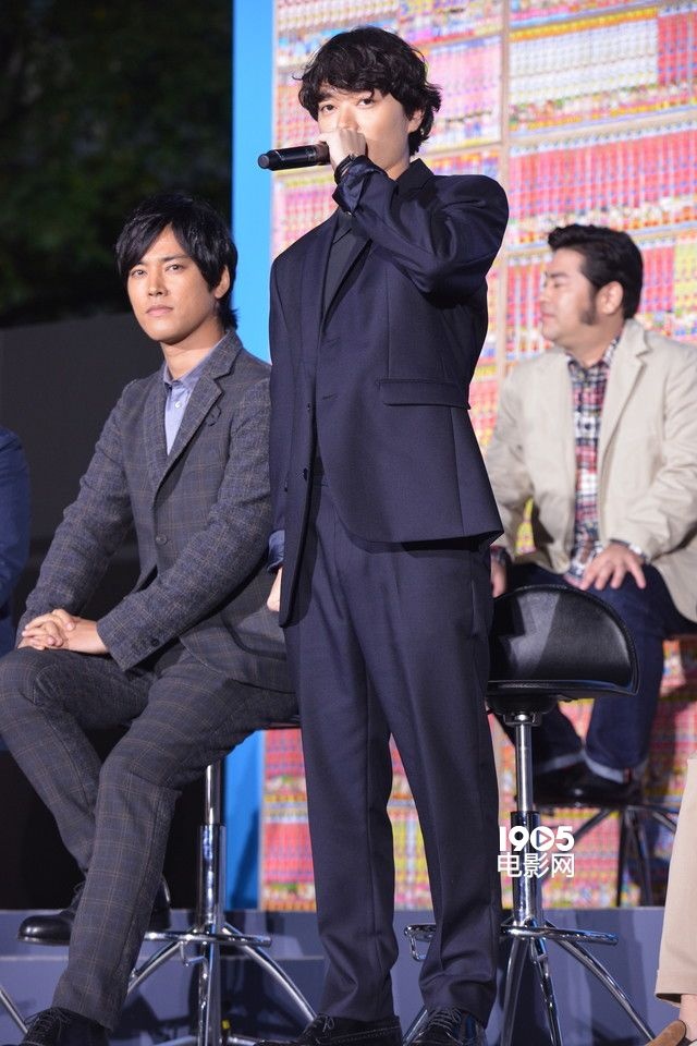 《食梦者》盛大试映 佐藤健"吃醋"神木隆之介