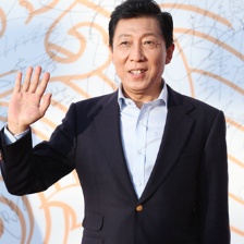 韓童生提名最佳男配角獎 穿西裝亮相閉幕紅毯