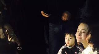 鄒市明妻子慶生 軒軒搶吃蛋糕：先試試有木有毒