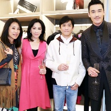 劉嘉玲開高級時裝店 梁朝偉親臨現(xiàn)場力撐老婆